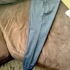 Lululemon never worn sweat pants. Size medium
